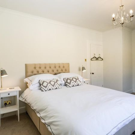 Villa 23 Daniel Street Bath Esterno foto